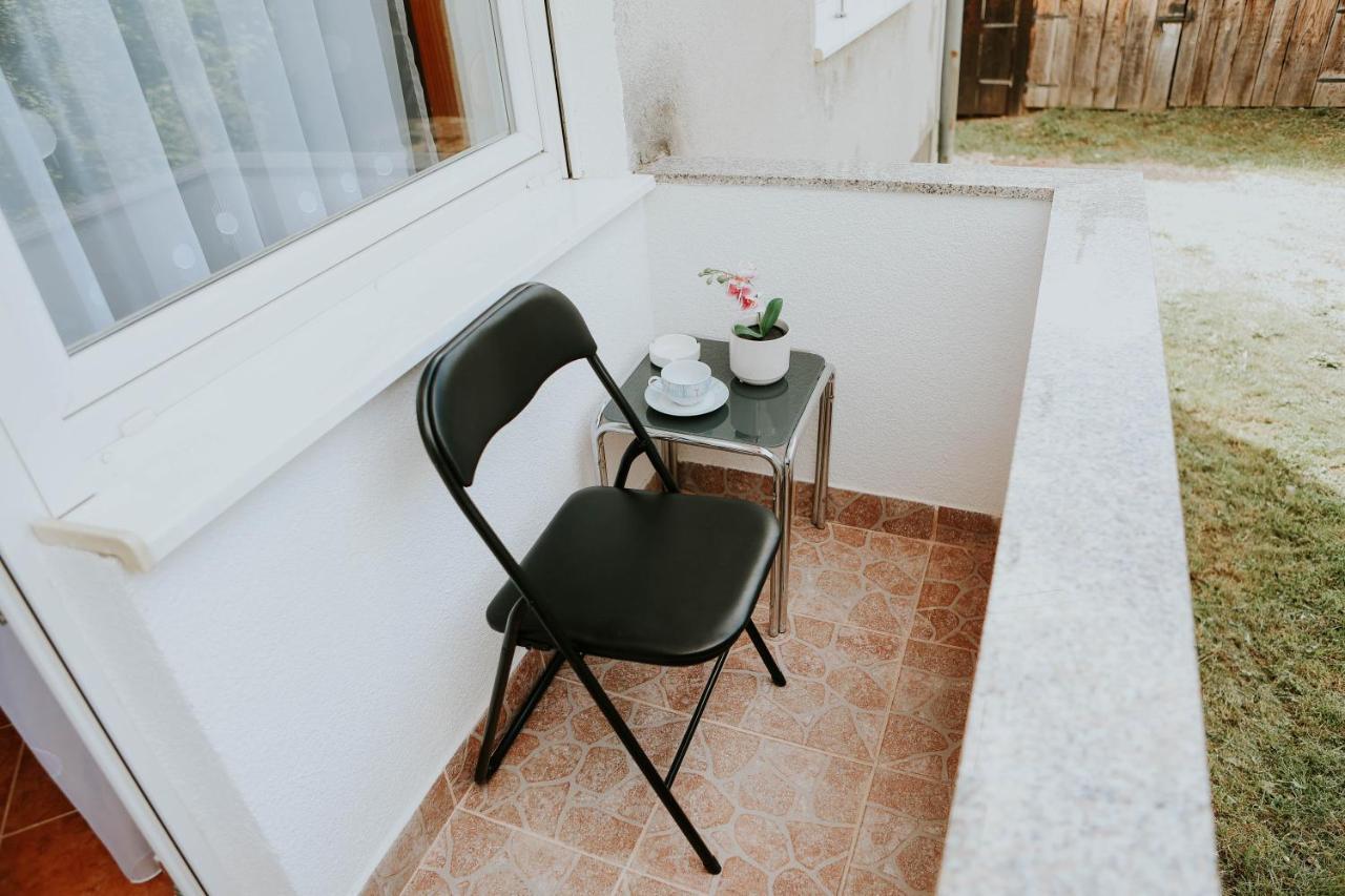 I&T Apartman Gospić Exteriör bild