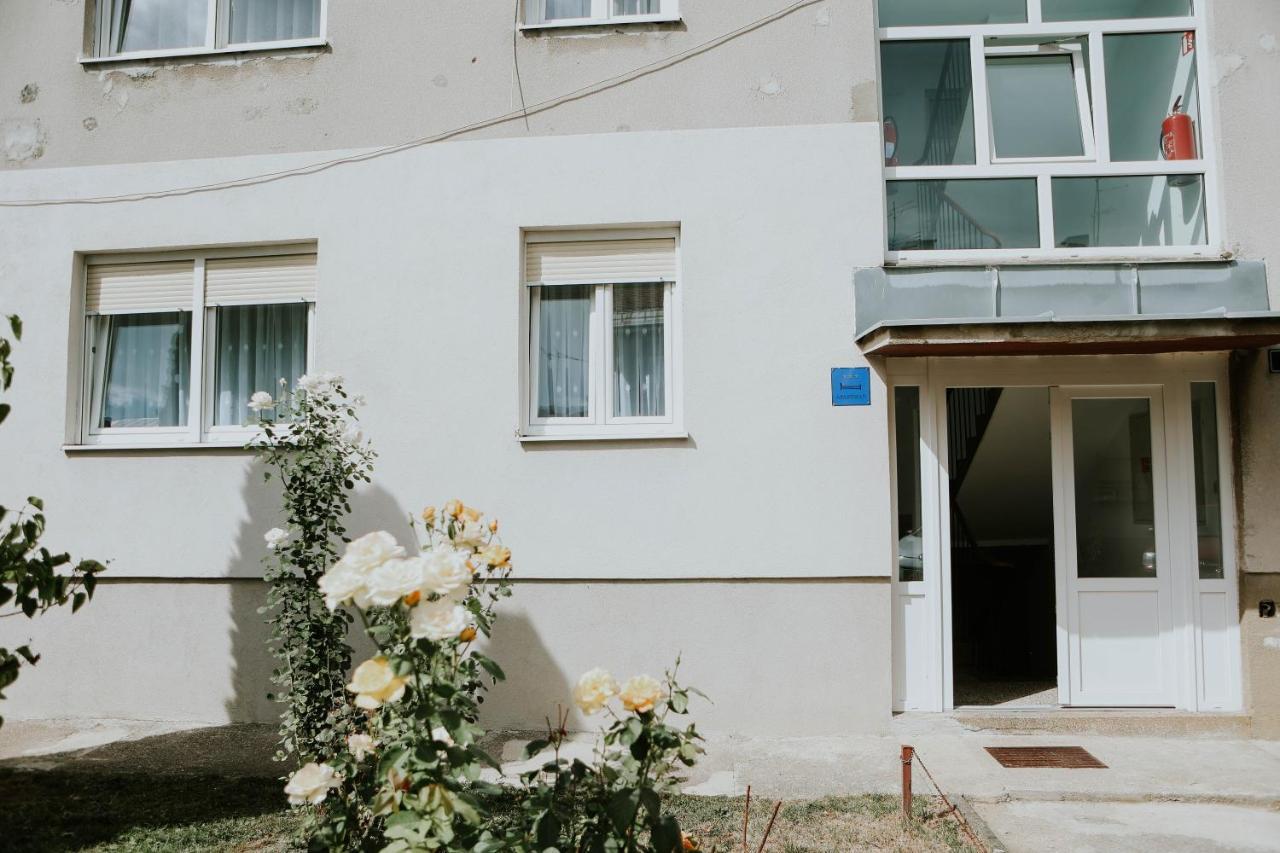 I&T Apartman Gospić Exteriör bild