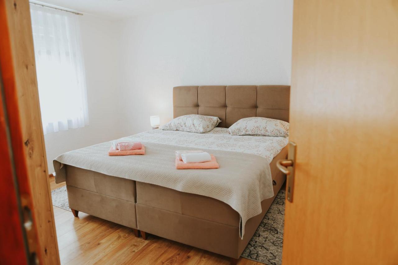 I&T Apartman Gospić Exteriör bild