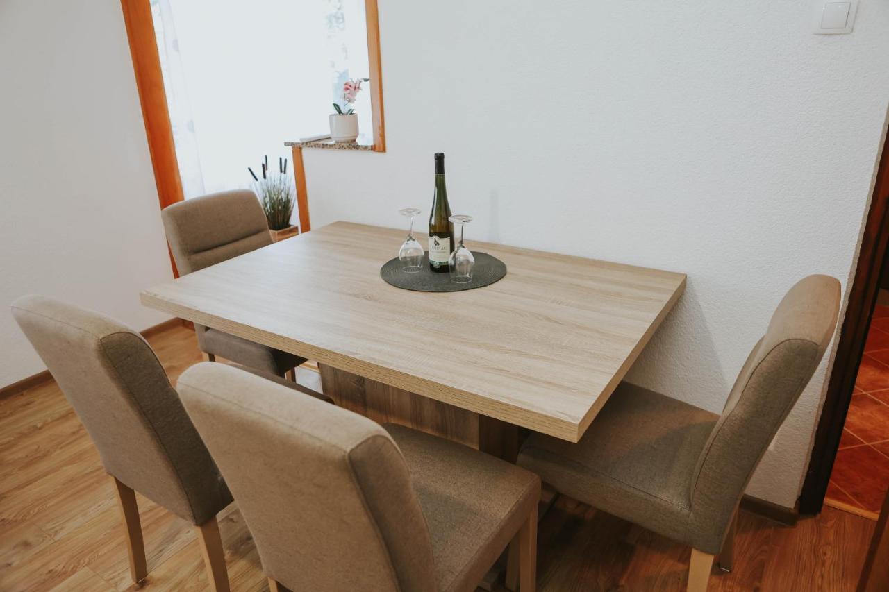 I&T Apartman Gospić Exteriör bild
